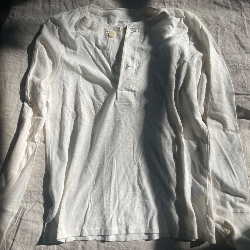 Everlane white king sleeve